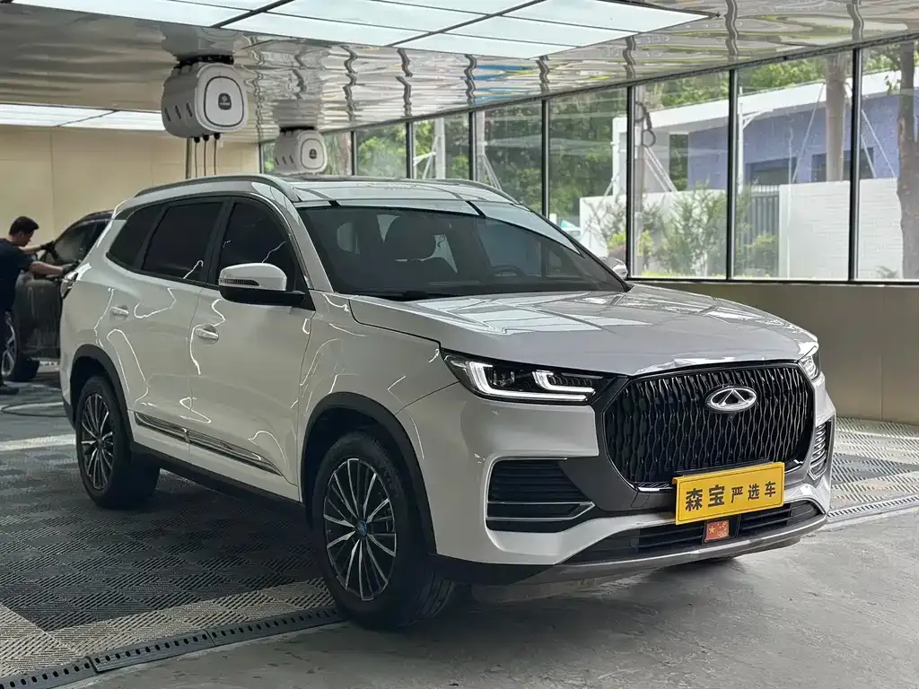 Chery Tiggo 8 — фото 4