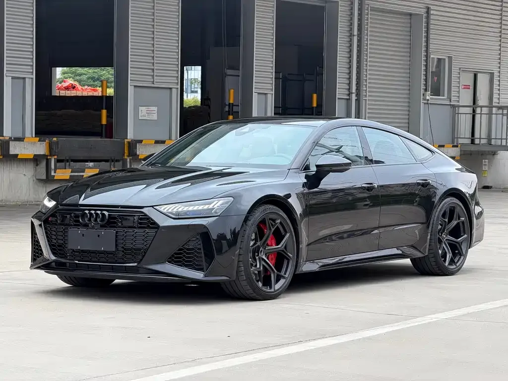 Audi RS 7 — фото 1