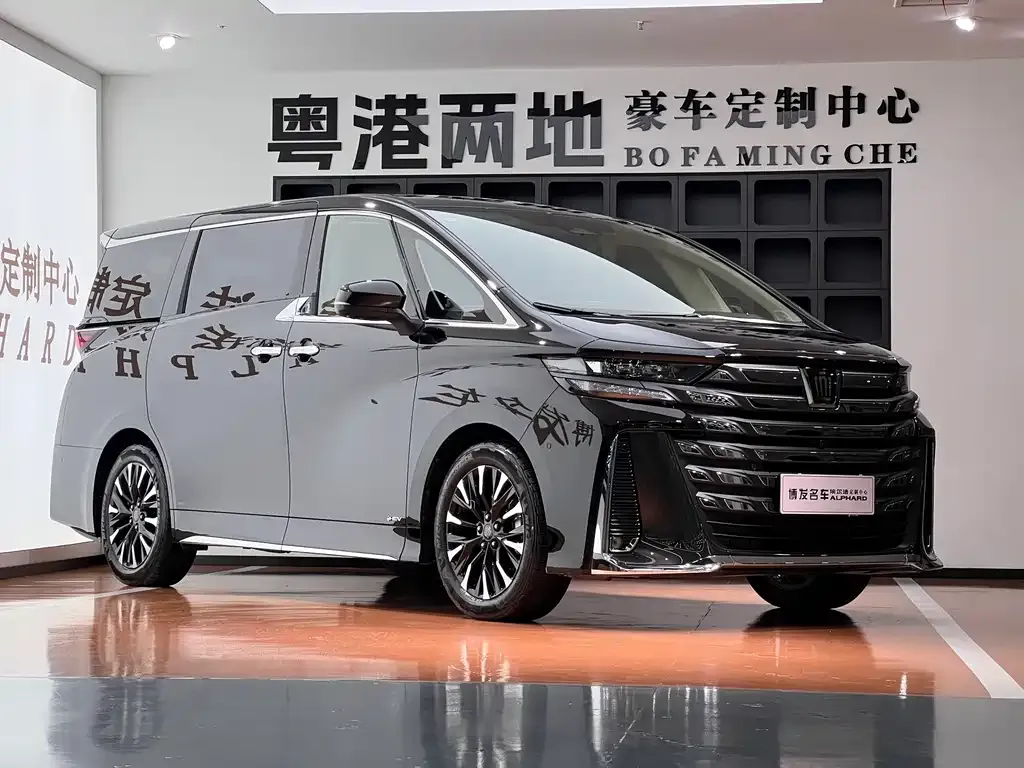 Toyota Vellfire — фото 10
