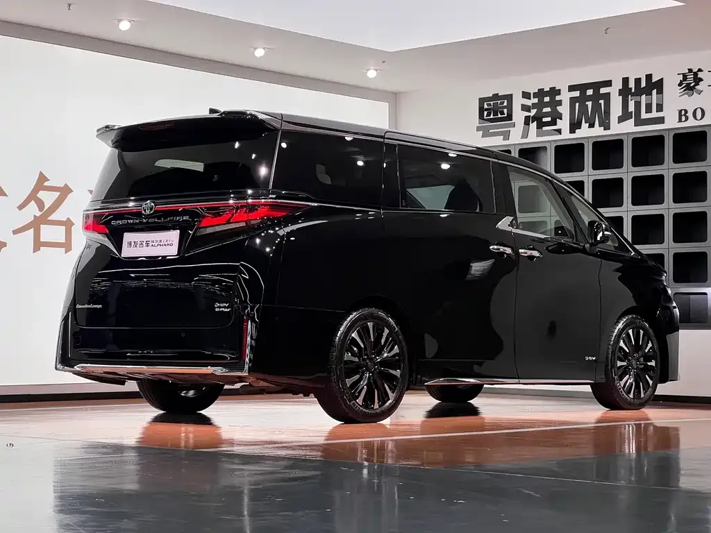 Toyota Vellfire — фото 6