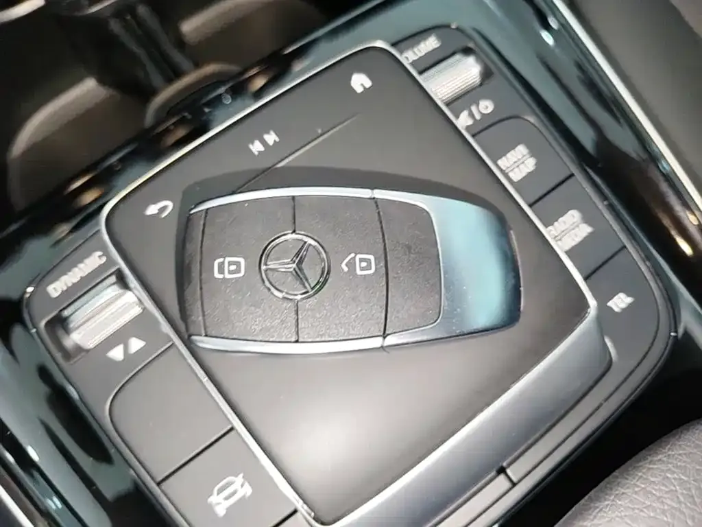 Mercedes-Benz GLA — фото 5