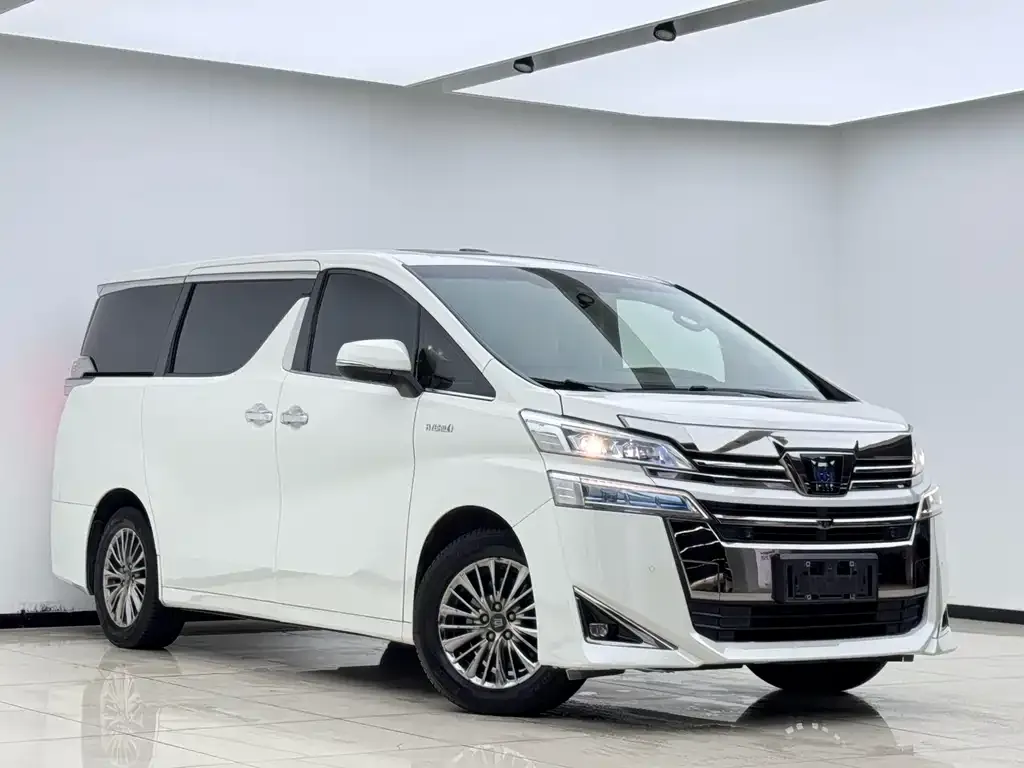 Toyota Vellfire — фото 5