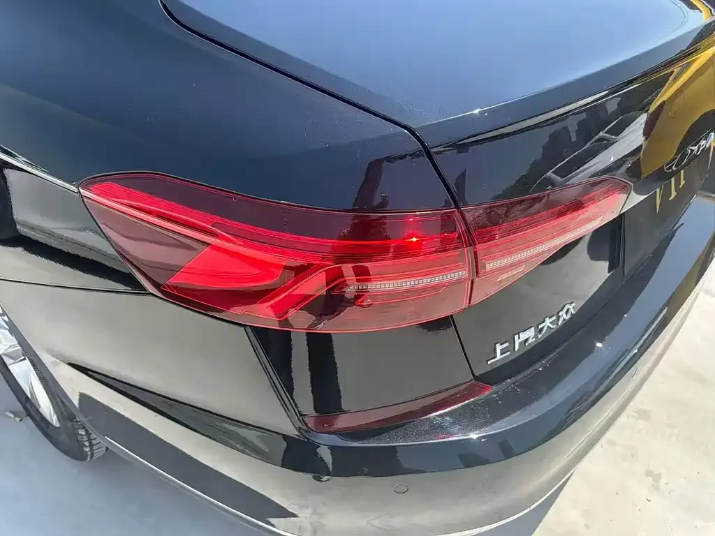 Volkswagen Passat 2021 из CN, фото 5