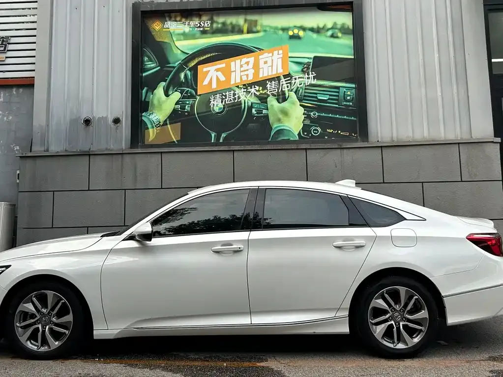 Honda Inspire — фото 2