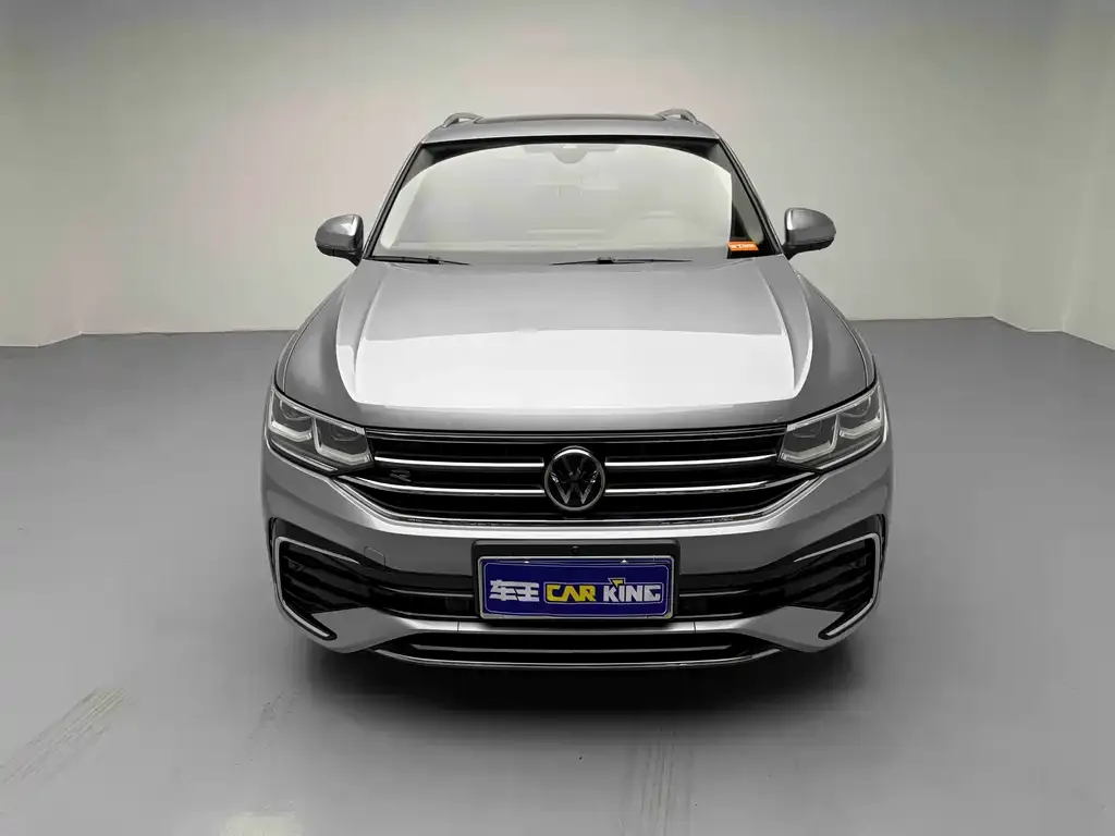Volkswagen Tiguan L — фото 2