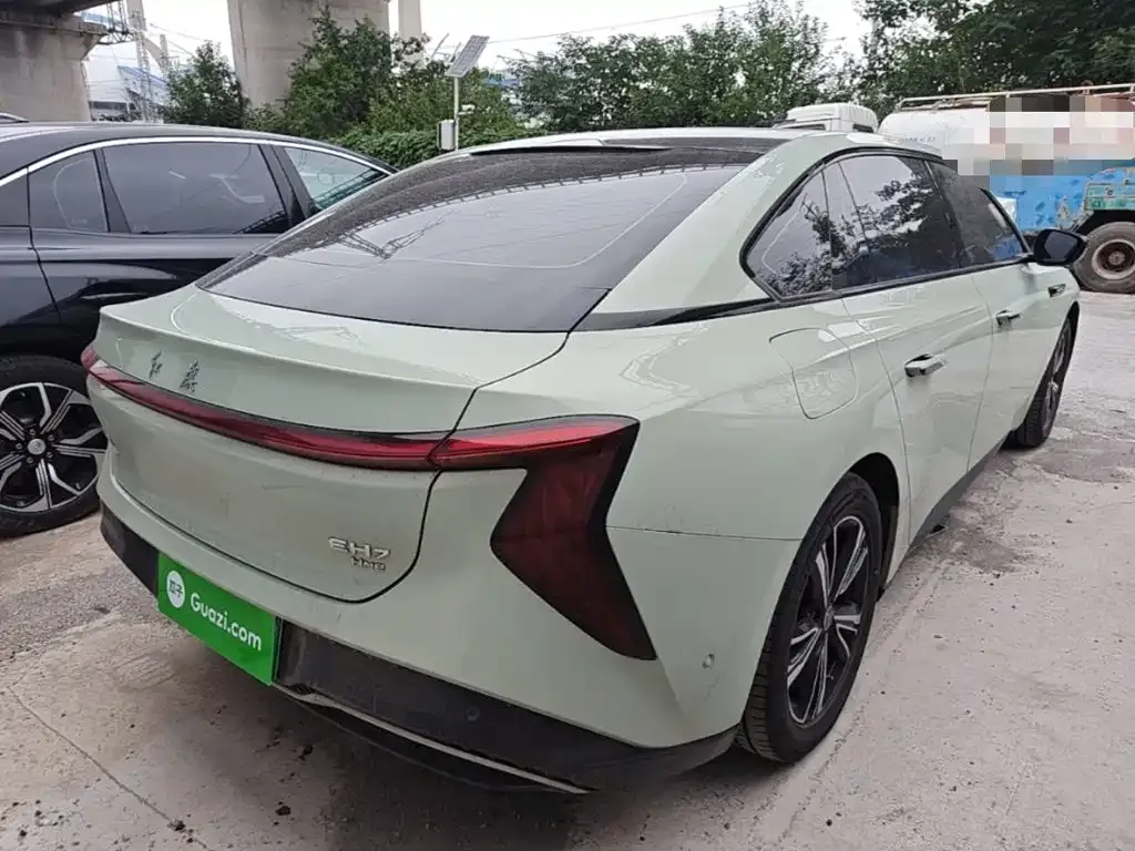 Hongqi EH7 — фото 10