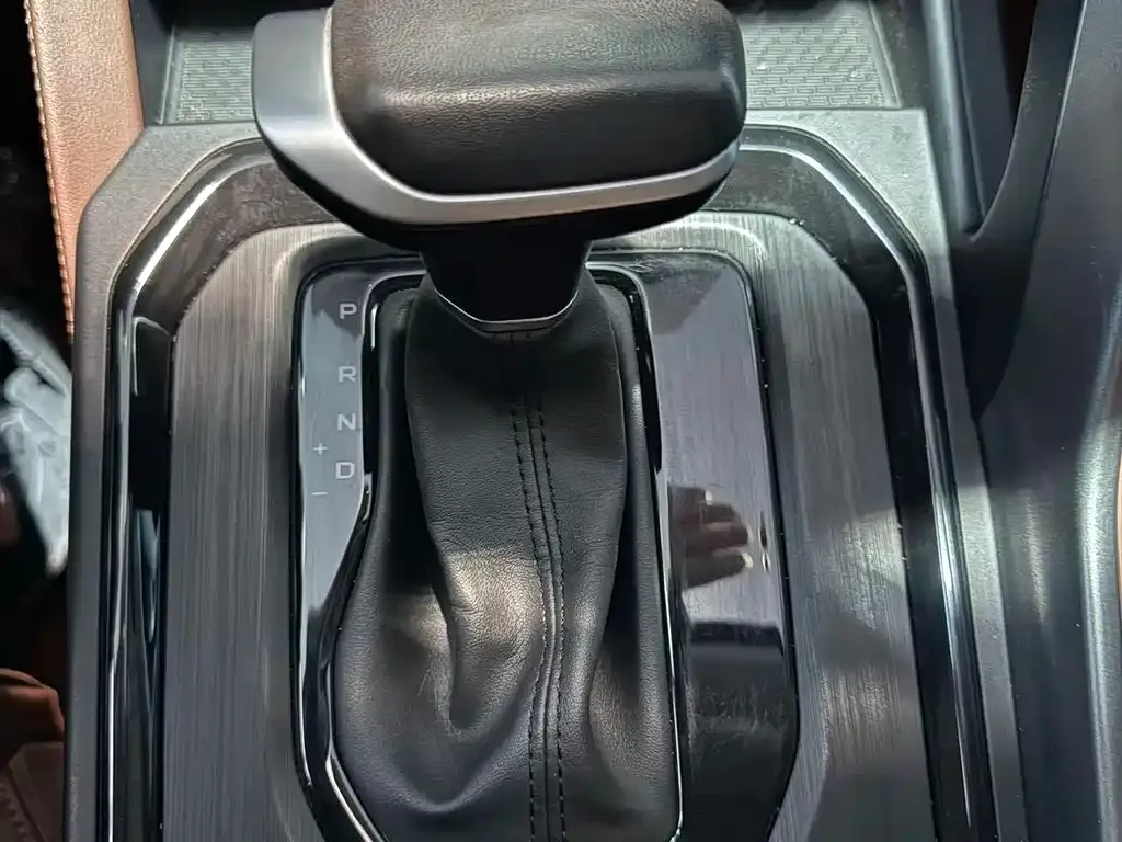 Geely Vision X6 — фото 10