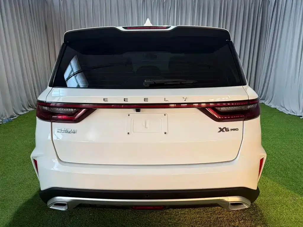 Geely Vision X6 — фото 9