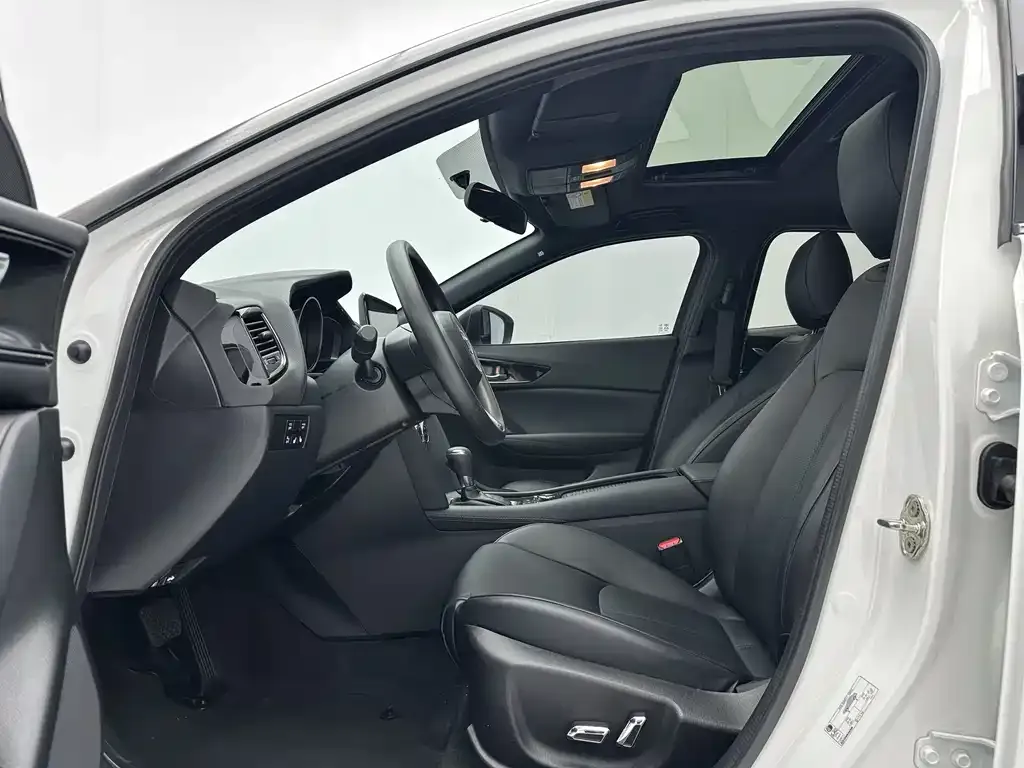 Mazda CX-4 — фото 5