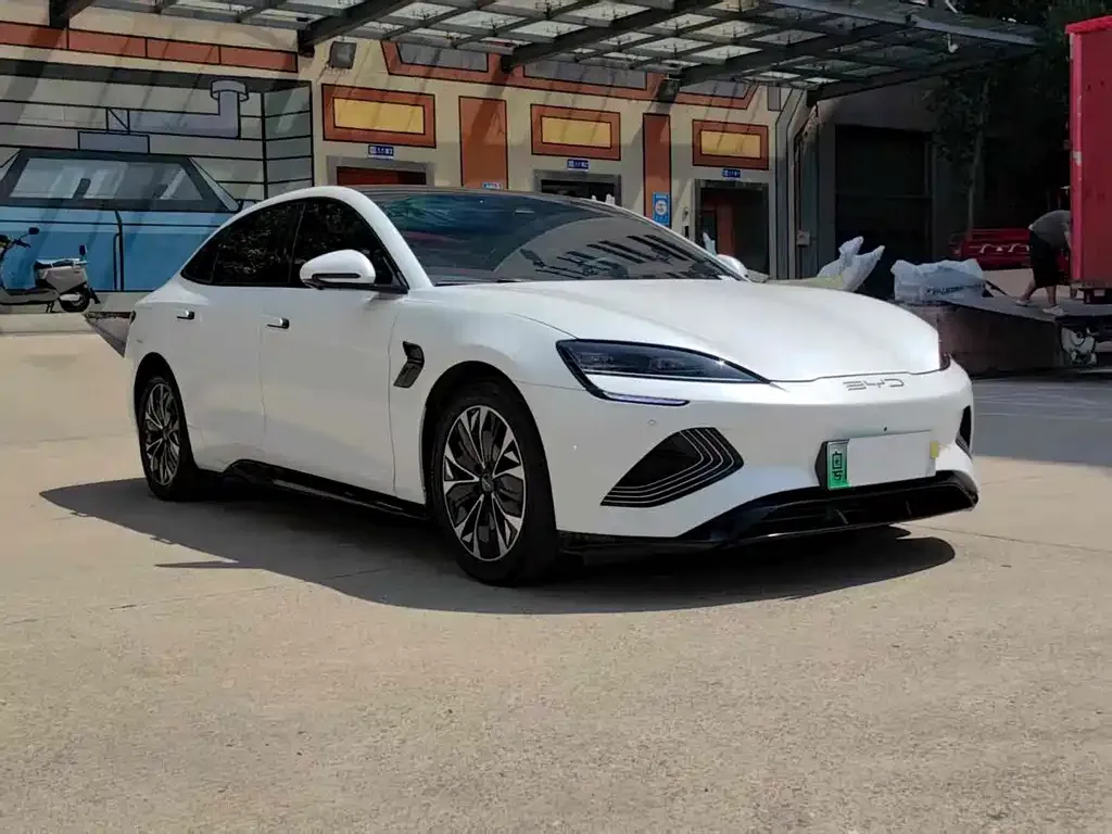 BYD Seal — фото 4