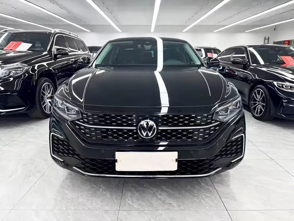 Volkswagen Passat — фото 5