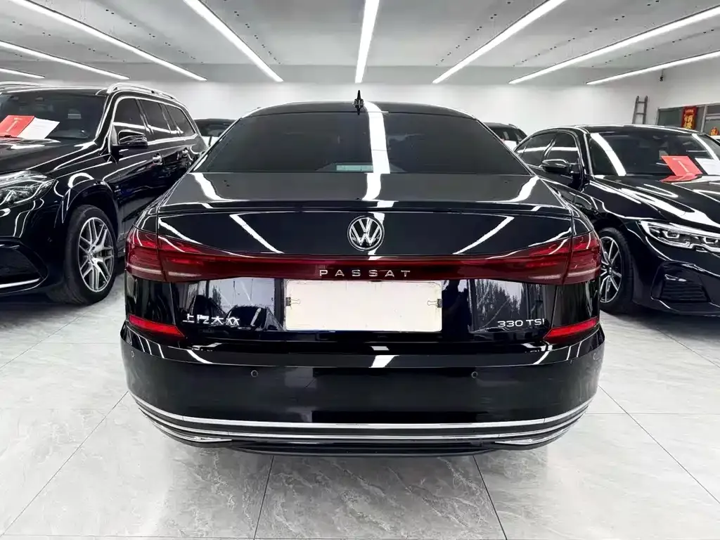 Volkswagen Passat — фото 2