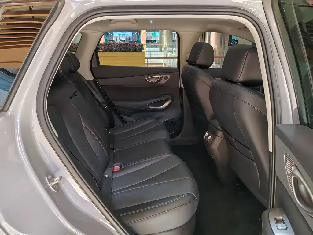 BYD Hiace 05 EV — фото 2