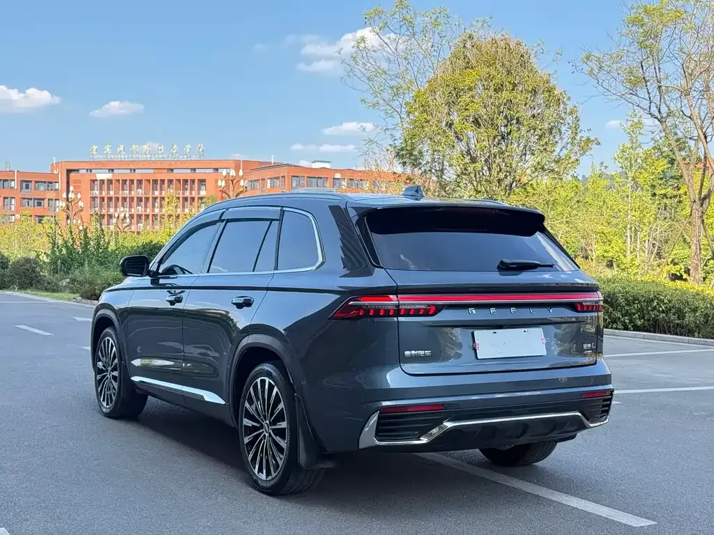 Geely Xingyue L — фото 4