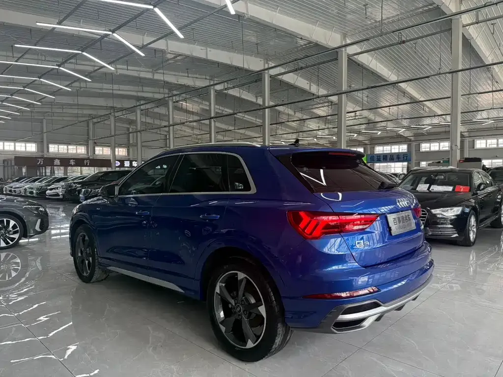 Audi Q3 — фото 6