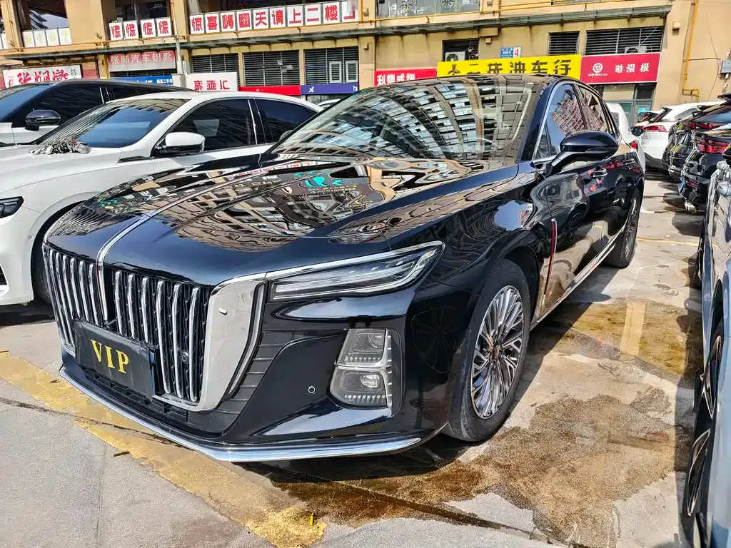 Hongqi H5 — фото 1