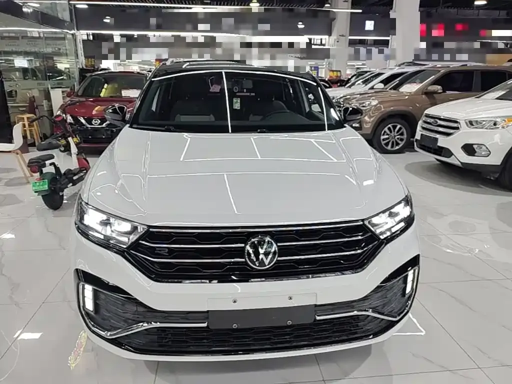 Volkswagen T-Roc — фото 6