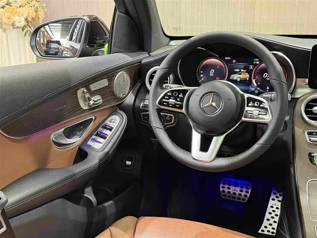 Mercedes-Benz GLC — фото 10