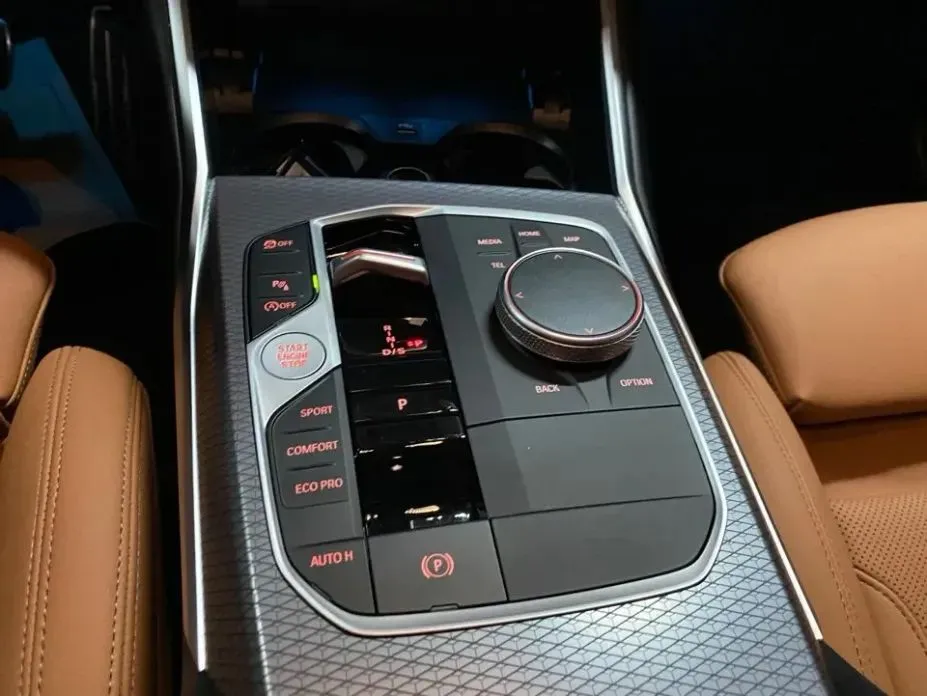 BMW 3-Series 2025 из KR, фото 6