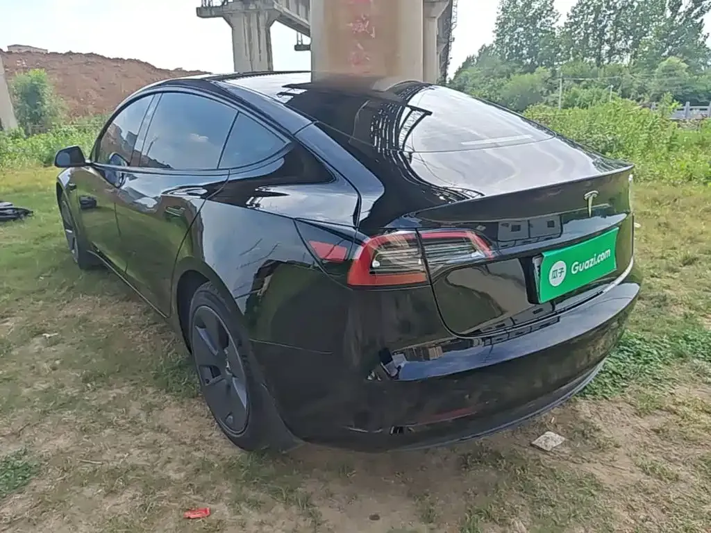 Tesla Model 3 — фото 3