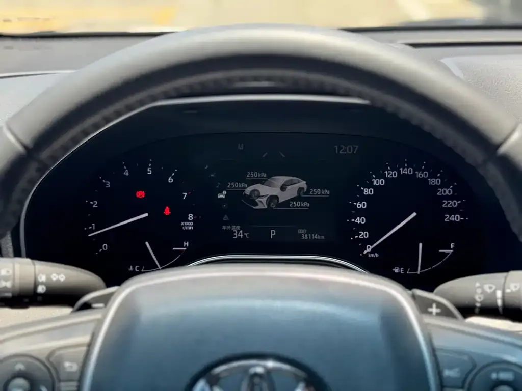 Toyota Avalon — фото 2