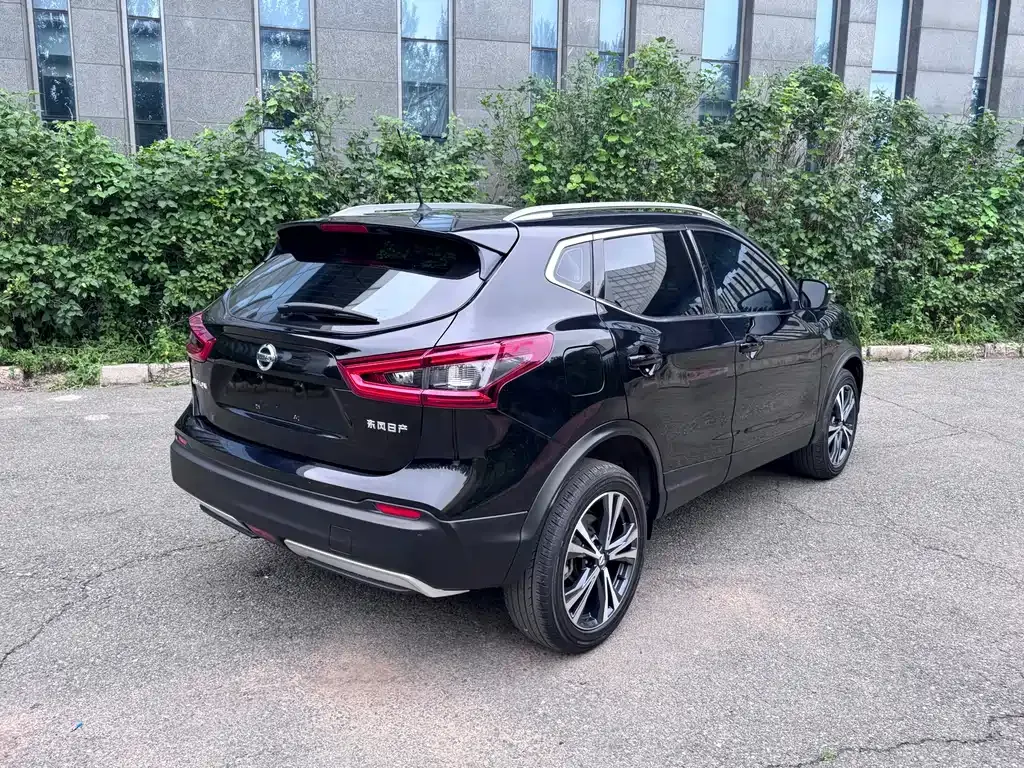 Nissan Qashqai — фото 6