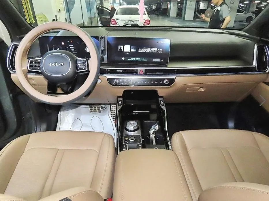 Kia Sorento — фото 7