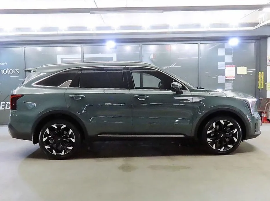 Kia Sorento — фото 8