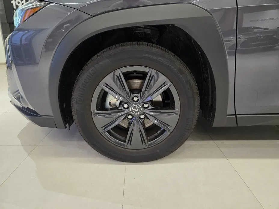 Lexus UX — фото 9