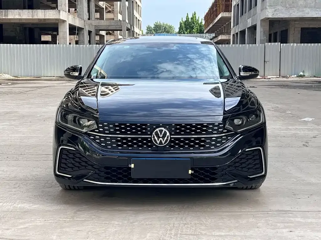 Volkswagen Passat — фото 9