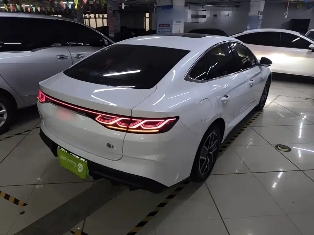 BYD Qin L — фото 3