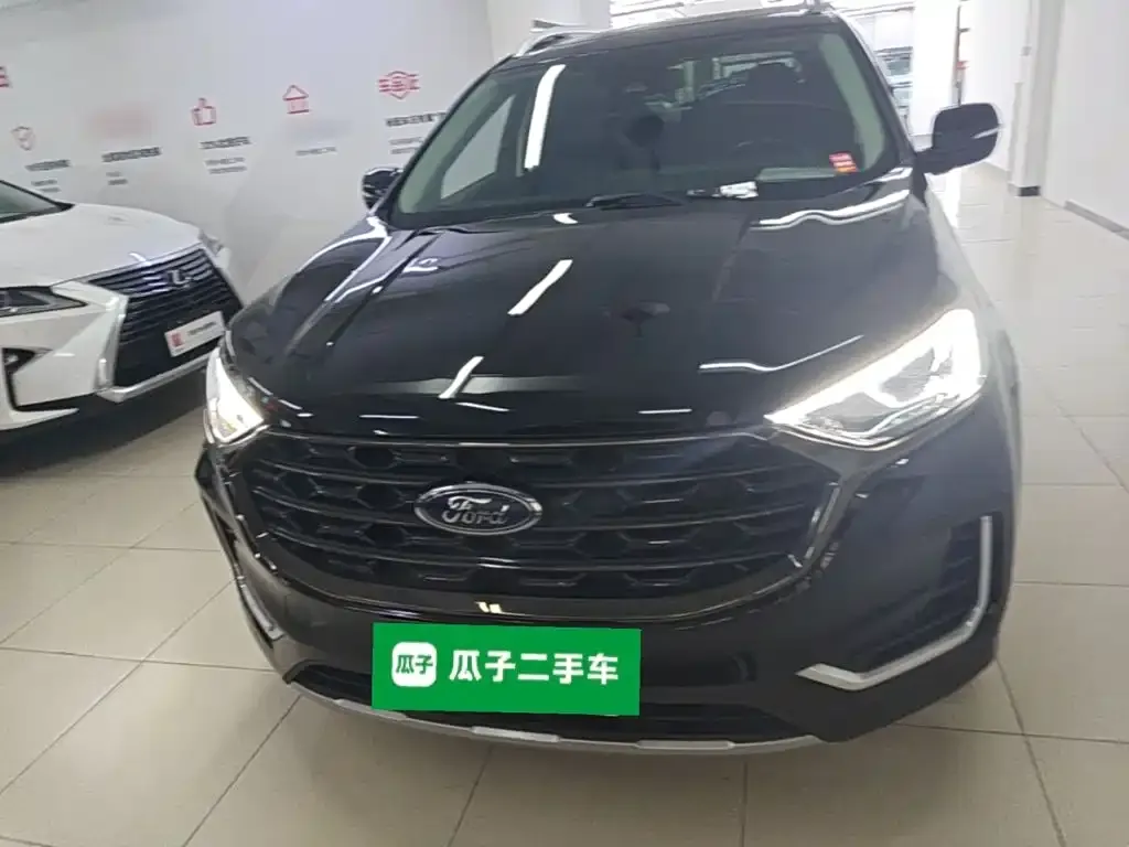 Ford Edge — фото 2