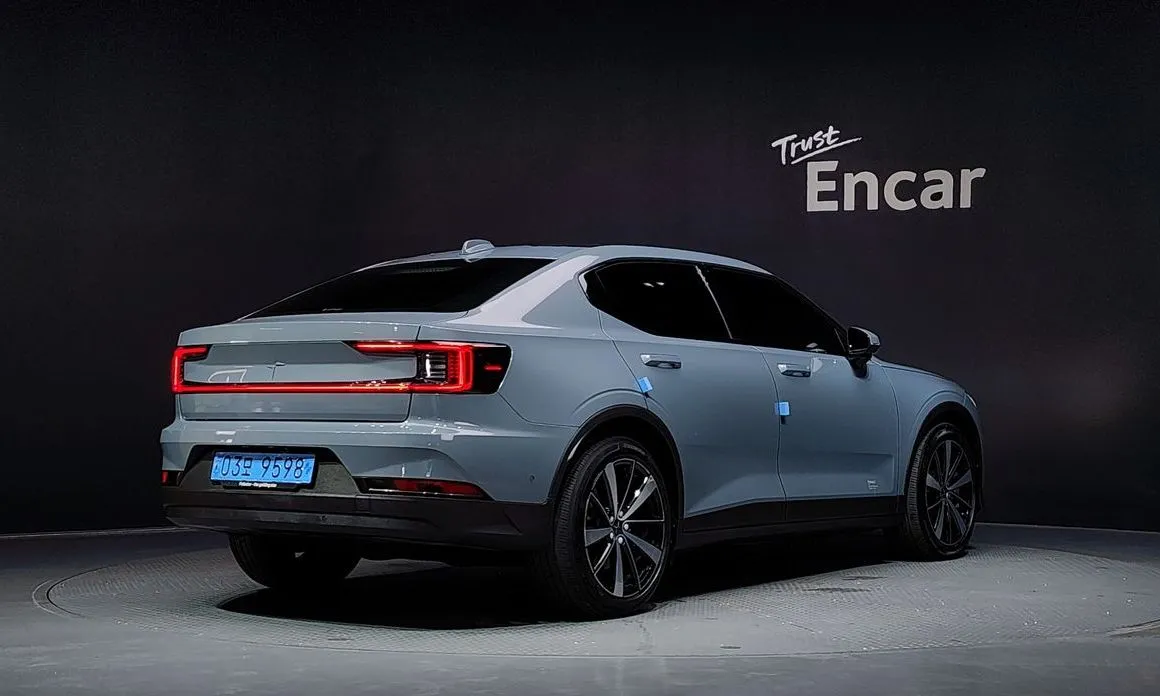 Polestar Polestar 2 — фото 2