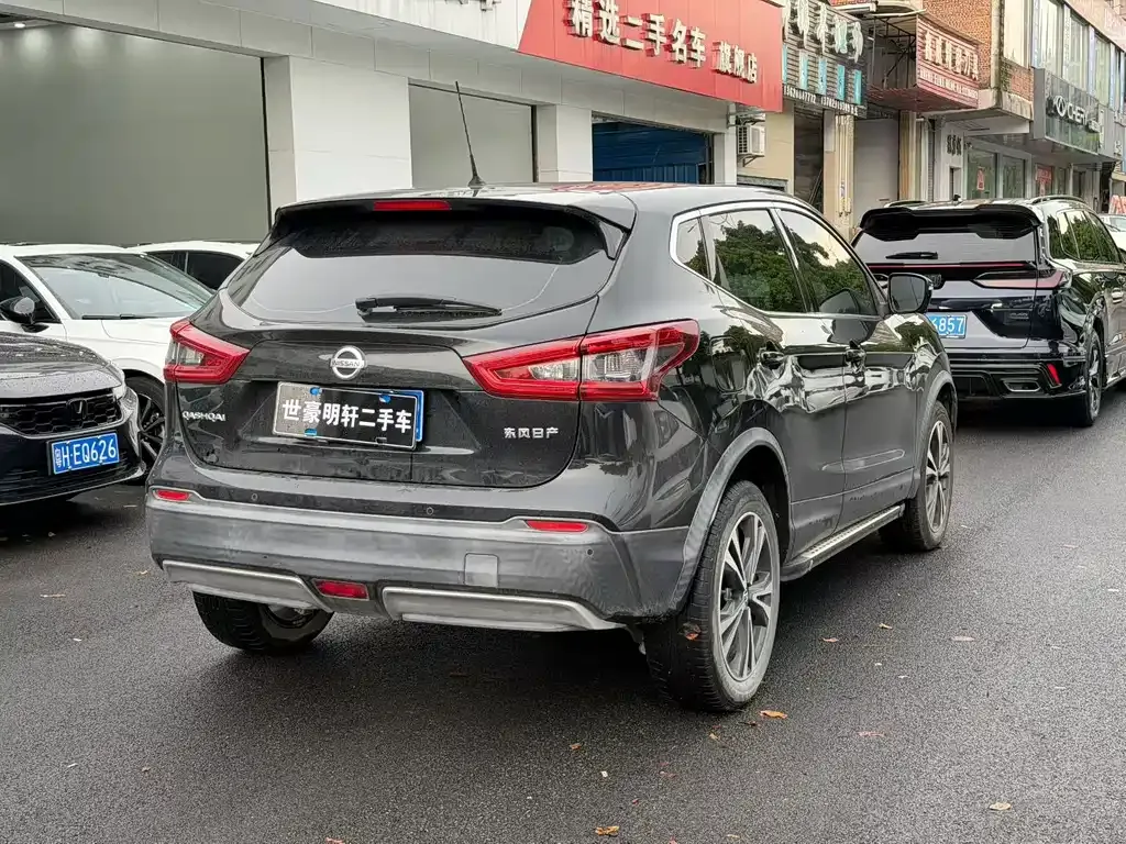 Nissan Qashqai — фото 6