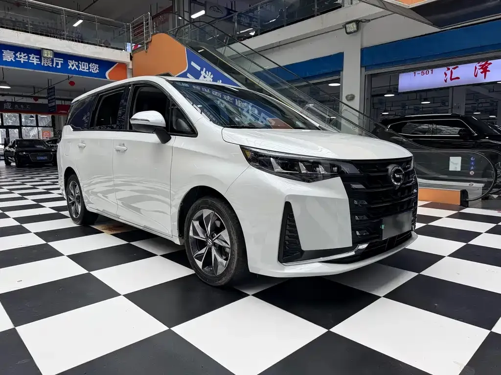 GAC Motor Trumpchi M6 — фото 2