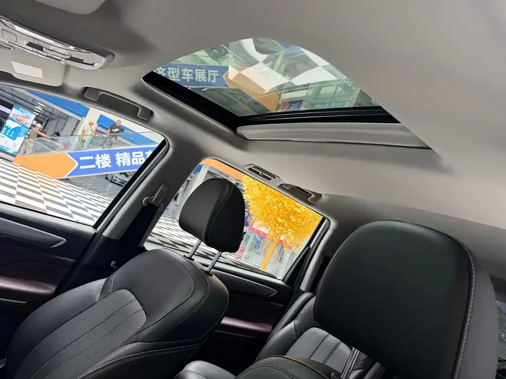 GAC Motor Trumpchi M6 — фото 4