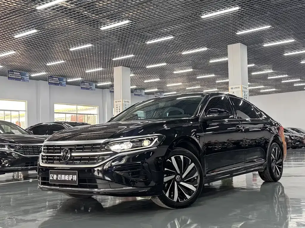 Volkswagen Passat — фото 1