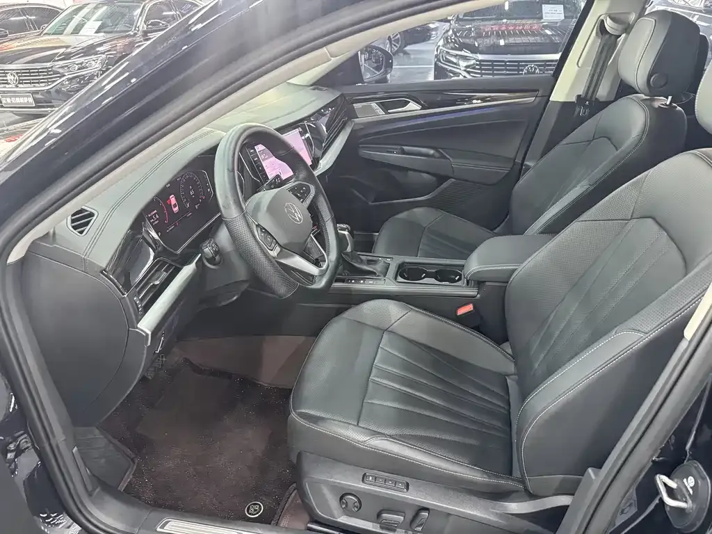 Volkswagen Passat — фото 6