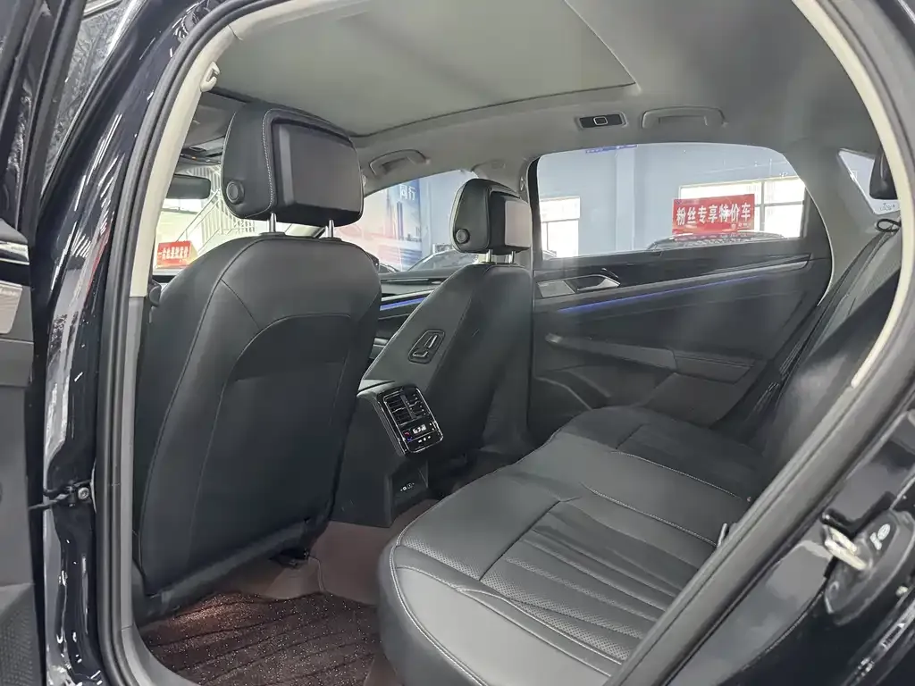 Volkswagen Passat — фото 2