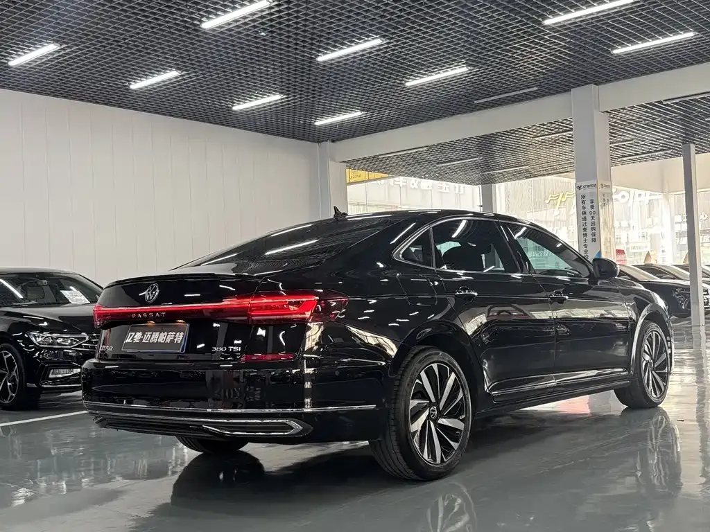 Volkswagen Passat — фото 5