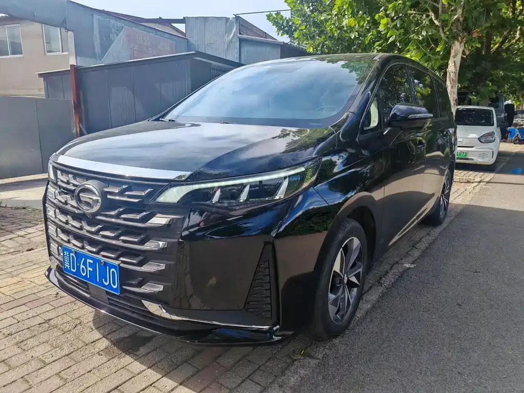 GAC Motor Trumpchi M6 — фото 1