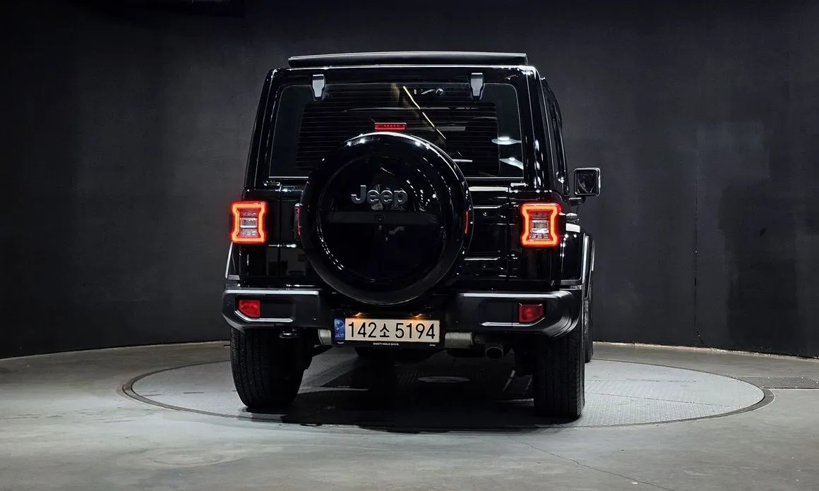 Jeep Wrangler 2021 из KR, фото 3