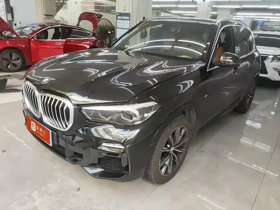 BMW X5 (Import) — фото 1