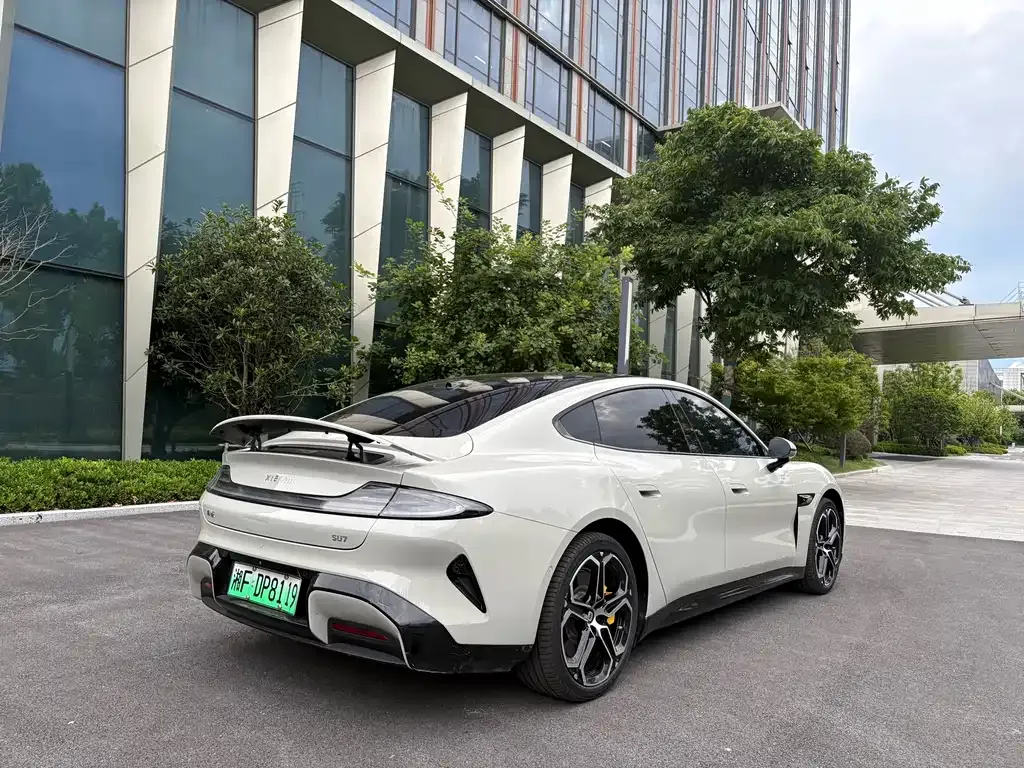 Xiaomi SU7 — фото 8