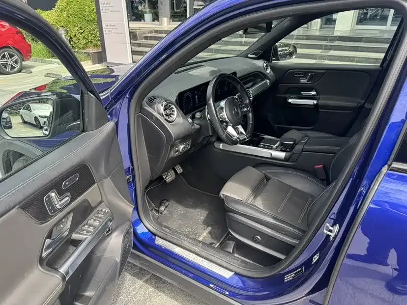 Mercedes-Benz GLB AMG — фото 5