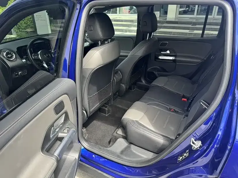 Mercedes-Benz GLB AMG — фото 10