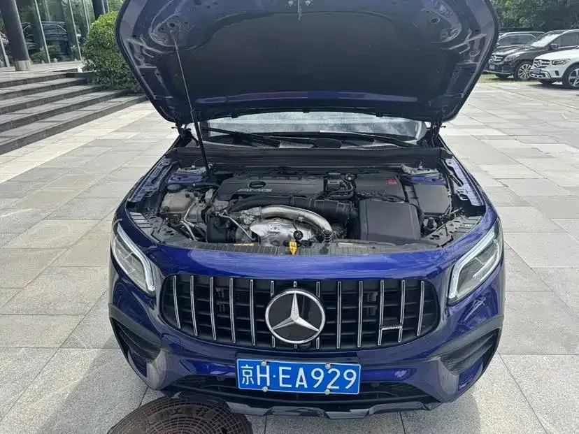 Mercedes-Benz GLB AMG — фото 7