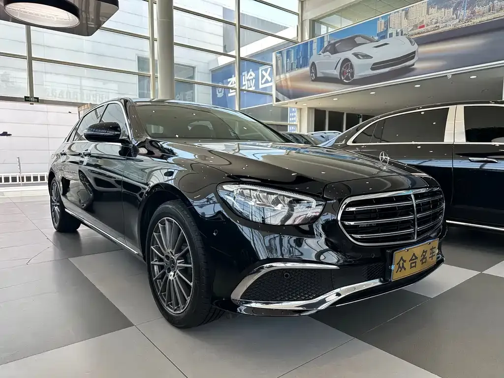 Mercedes-Benz E-Class — фото 5