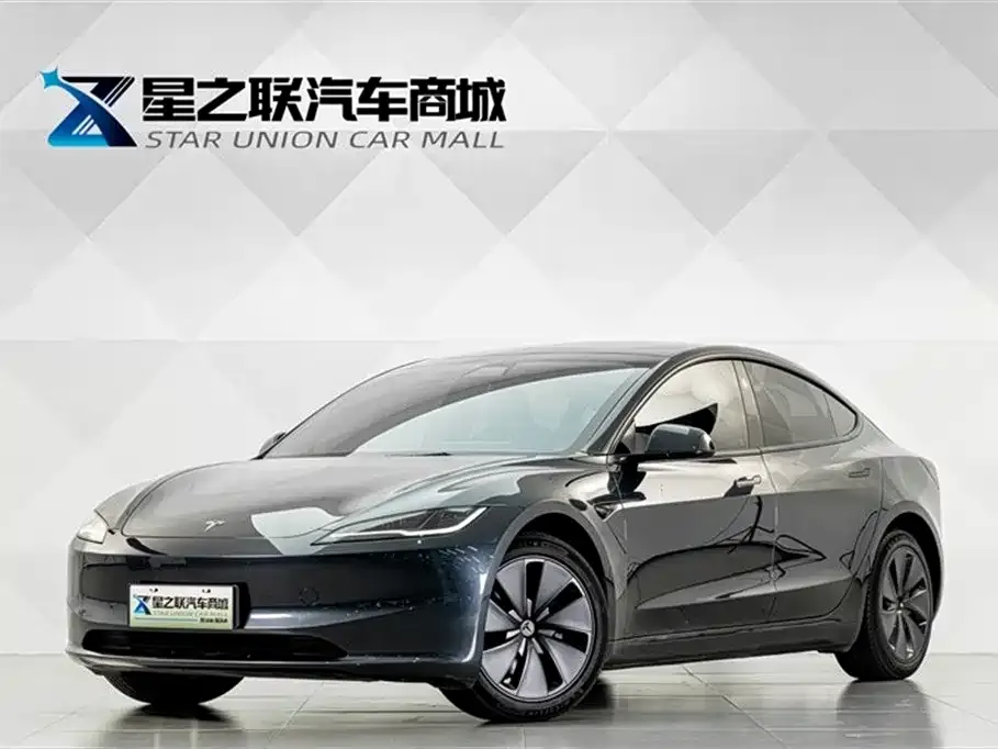 Tesla Model 3 — фото 1