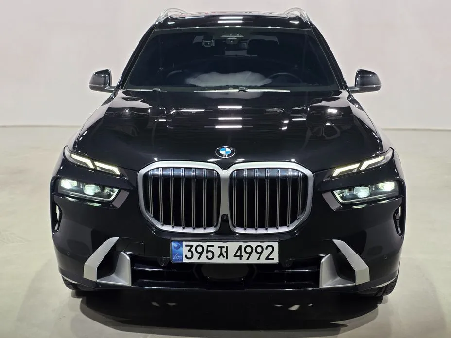 BMW X7 — фото 1